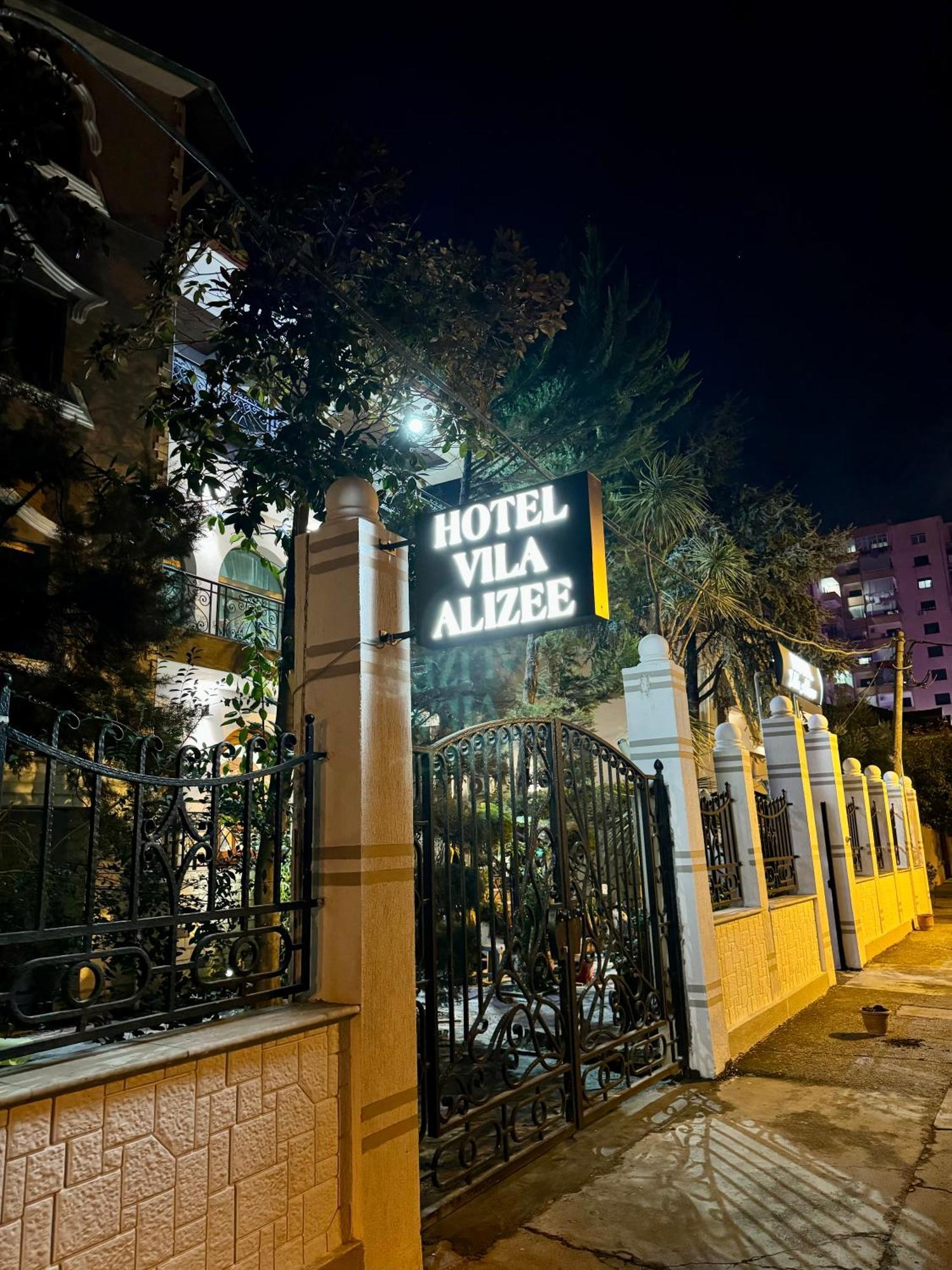 Vila Alizee Hotel Tirana Esterno foto